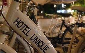 Unique Hotel